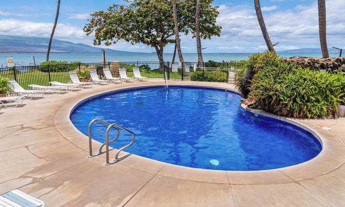 Maalaea Condo | Kanai A Nalu 416 Oceanfront 2 bedroom Overlooking South Maui Ocean