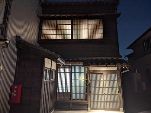 Higashiyama House | Kanazawa Machiya Tong Poo