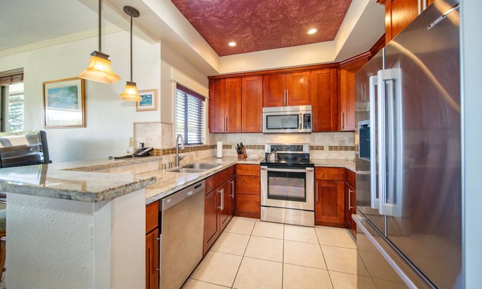 Napili Villa | Kapalua 1 Bedroom Golf Villas Partial Ocean View