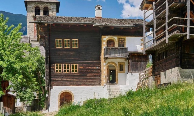 Ernen House | Kaplanei Ernen-Vacation in architectural monument