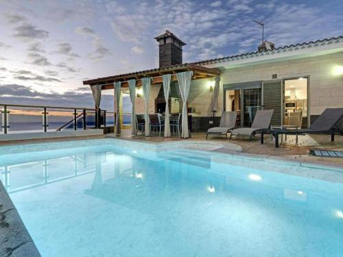 Sauzal House | Karat Villa Horizonte