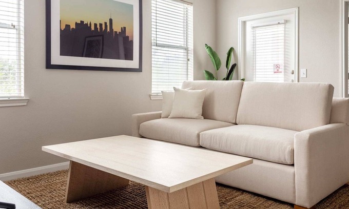 Pearland Apartment | Kasa | Timeless 1BD in South Houston | Pearland
