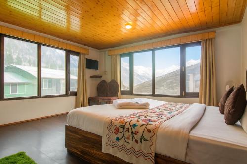 Laripora Hotel | Kashmir house pahalgam