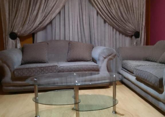 Katlehong House | Kathorus Short Term Rentals
