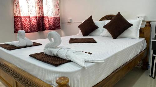 Kalapettai Hotel | KAVIEYA Residency