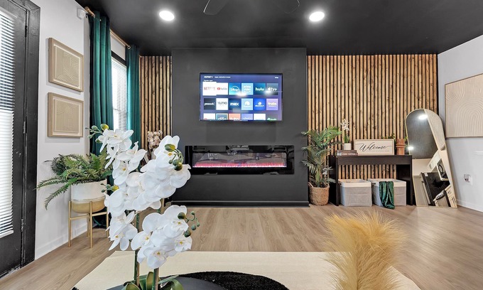 Memphis House | Kayla’s Hideaway