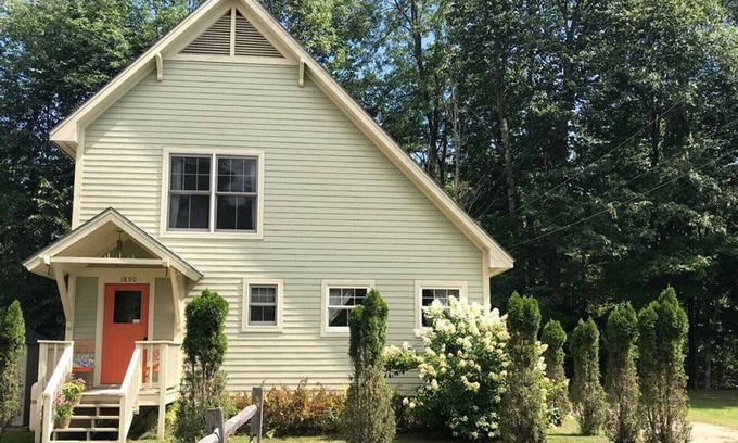 Keene Valley House | Keene Kottage 1890! Waterfront in the High Peaks!