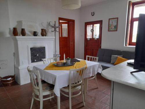 Kovagoszolos Villa | Kemencés Széchenyi Vendégház