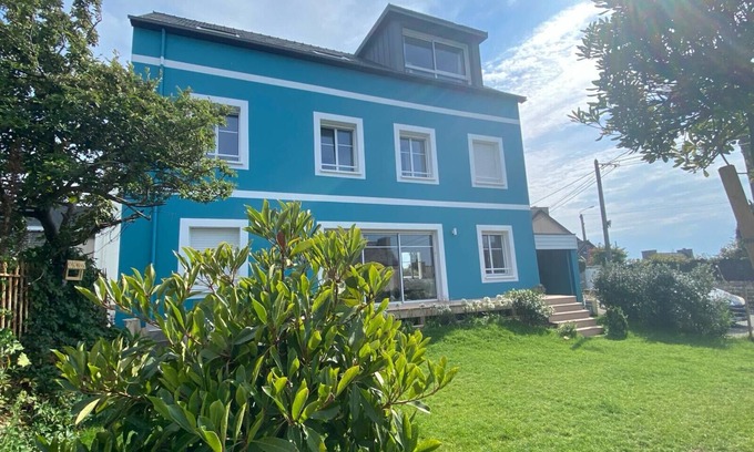 Brignogan-Plage Villa | Ker Anna, 120m from the beach, sea view