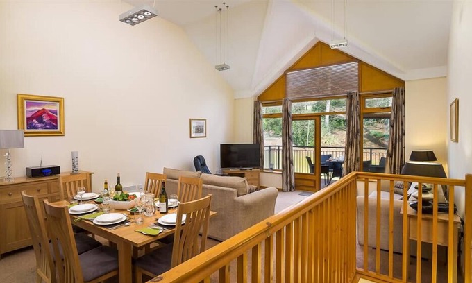Keswick Cabin | KESWICK BRIDGE HELVELLYN 25, family friendly in Keswick