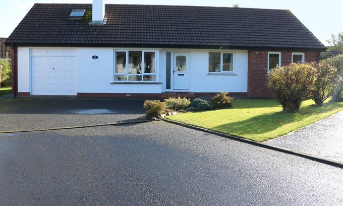 Portstewart Cottage | KEWANEE, pet friendly in Portstewart, County Londonderry