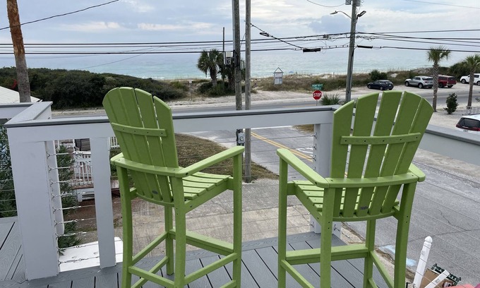 Laguna Beach Cottage | Key Lime Cottage - 1930's 2 bed 2 bath beach cottage - Steps from the Sand