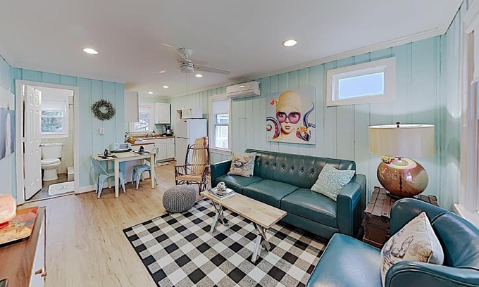 Ocean City House | Key Lime & Parrot Bay