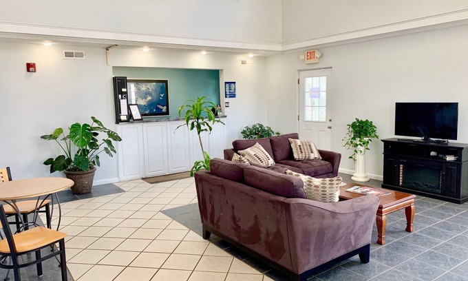 Childersburg Hotel | Key West Inn - Childersburg