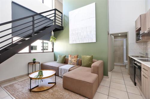 Greater Johannesburg Metropolitan Area Apartment | KeyNest Living 03