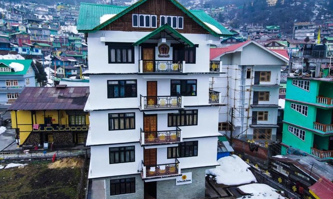Lachen Hotel | KhenKhim Regency, Lachen all meals included