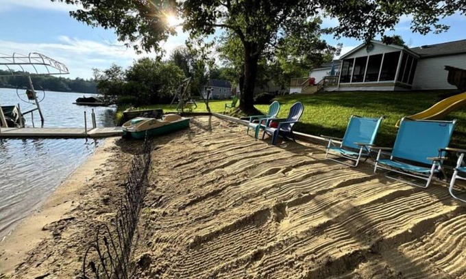 Barnstead Cottage | King Family Lakehouse Waterfront, Vacation RetreatnLocke Lake, Barnstead N.H,