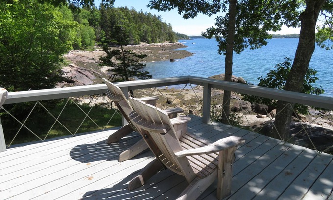 Herricks Cottage | KING'S POINT, SLEEPS 4 ON BEAUTIFUL EGGEMOGGIN REACH