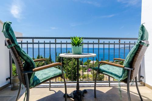 Plat Apartment | King Suite