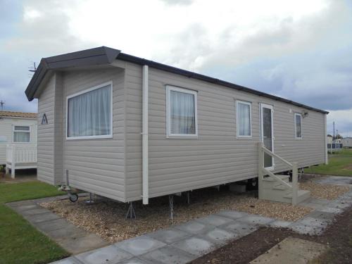 Ingoldmells House | Kingfisher Festival 6 Berth Central Heated Close to site entrance