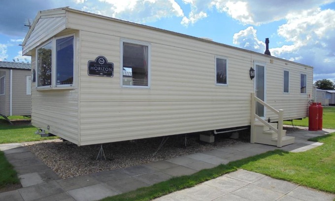Ingoldmells Apartment | Kingfisher : Horizon II:- 8 Berth, Close to site entrance