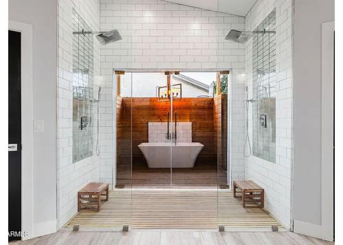 Paradise Valley Village House | Kings Villa