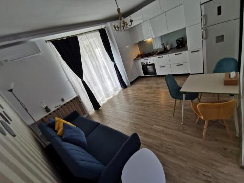 Pantelimon Apartment | Kira