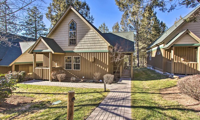 Klamath Falls Cabin | Klamath Falls Cabin Retreat w/Deck & Grill!