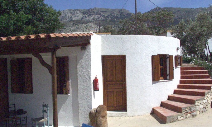 Amaniou House | Kleiner Gästebungalow in ruhigem Privatgelände bei Amaniou