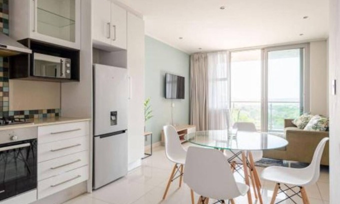 Greater Johannesburg Metropolitan Area Apartment | KMG Apartments at The Apex - Two-Bedroom Apartment with City View