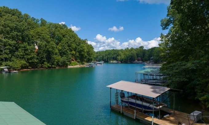 Seneca House | Knot On Call Lake House + HOT TUB
