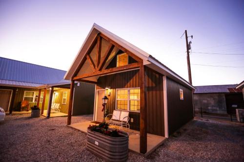 Mountain View Hotel | Knotty Squirrel Cabins