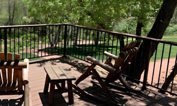 Kohls Ranch Condo | Kohls Ranch Studio · Arizona forest escape! Studio Suite.
