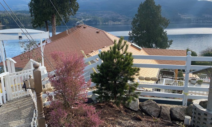 West Porpoise Bay Apartment | Koka Coast By The Sea-1- Private Suite 6406 Gale Ave N