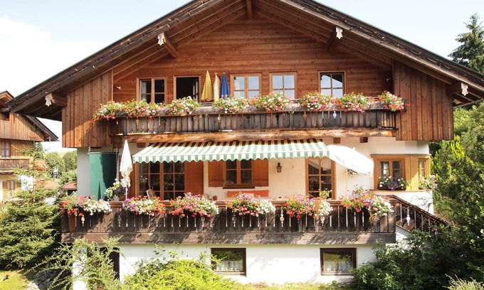 Schliersee House | Komfortable, Komplett Eingerichtete Fewo mit Bergblick für 4 Personen