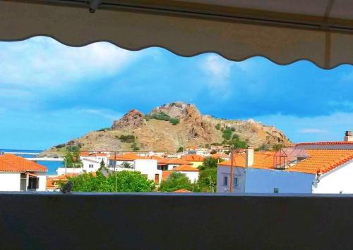 Myrina Apartment | Kostas Studios Apartments - Ενοικιαζόμενα δωμάτια με κουζινάκι