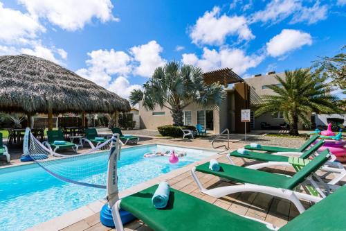 Koyari Villa | Koyari Modern Condos 9BR 7BA Sleeps 26 w/Pool and Roof Deck