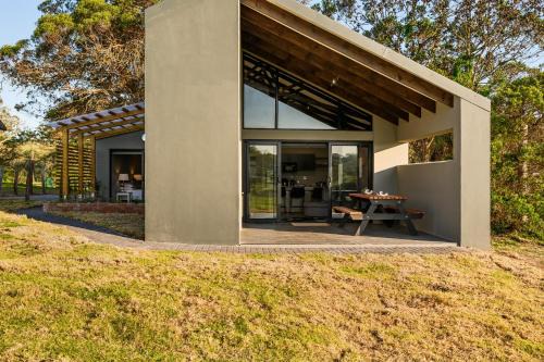Port Elizabeth Cabin | Kragga Kamma Game Park