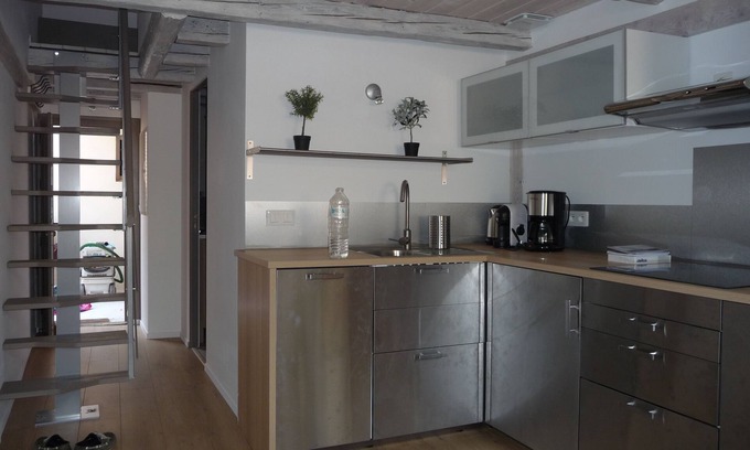 Annecy Old Town Apartment | Kudos for this apartment at the foot of the old castle in Annecy