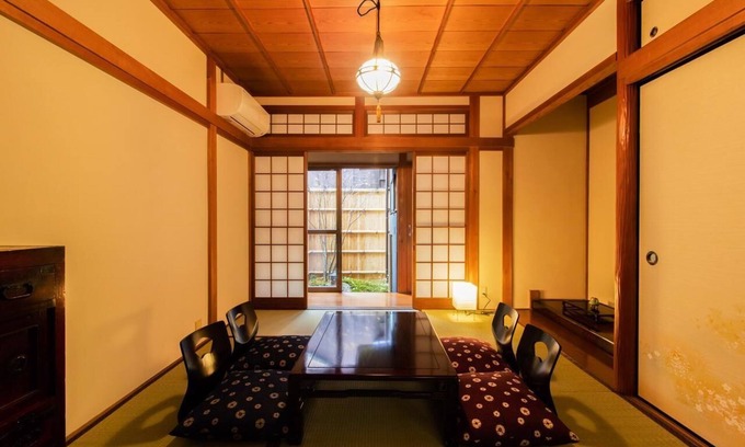 Nakagyo Ward Villa | Kumo Machiya Stay Nijojo: A great house near Kyoto famous castle Nijo-castle