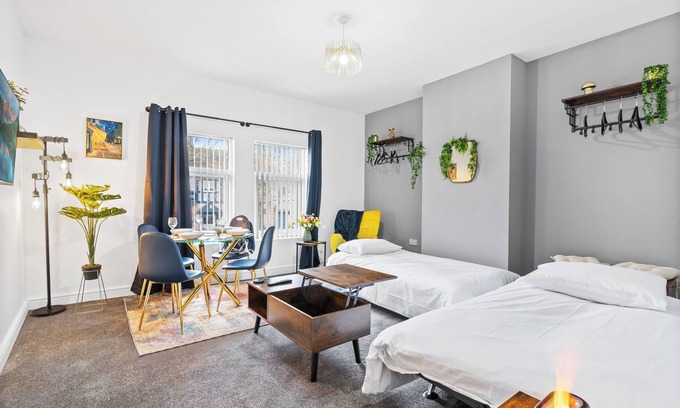 Stirchley Apartment | Kunda House Pershore 1276B
