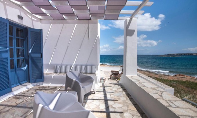 Naousa House | KYMA Seafront Exceptional 2BD house in Naousa