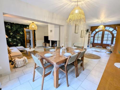 Les Rouges-Eaux House | L'échappée aux cerfs SPA