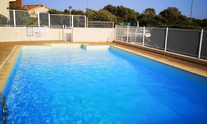 Giens Apartment | L'étoile de Giens - Sublime view! 2 bedrooms, pool, 5-minute walk to beaches