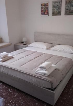 Citta Bassa House | L'Affaire Du Collier