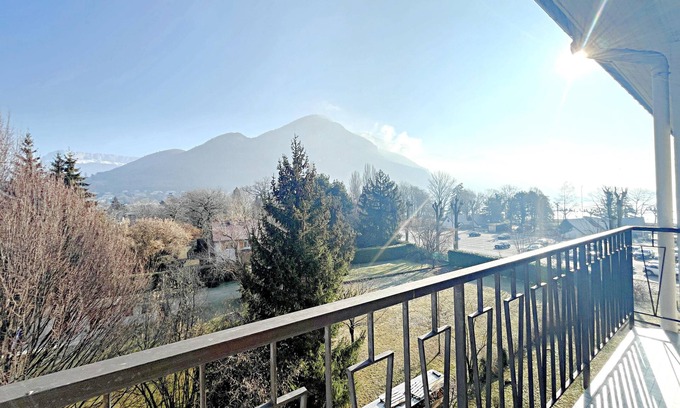 Annecy Apartment | L'Albigny - Lovely Studio - 150 m beach