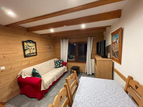 Les Orres Apartment | L ALPIN bel appartement avec terrasse dans vieille ferme de montagne rénovée