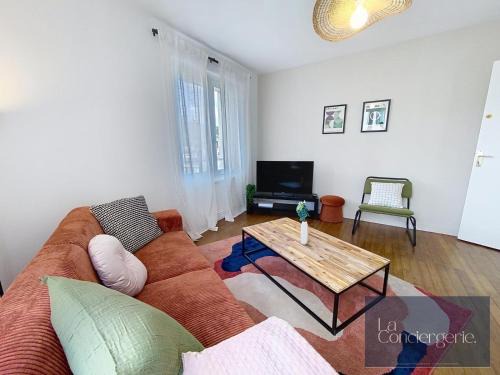 Poitiers Apartment | L'Appart à la Porte Bleue-PoitiersGare-La Conciergerie