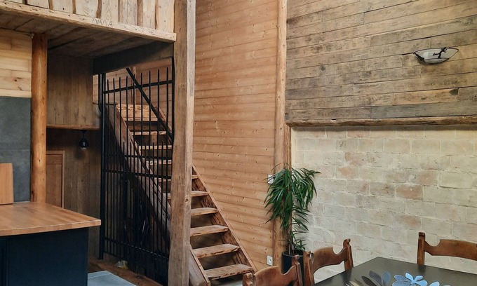 Chonville Apartment | L'appartement en Bois