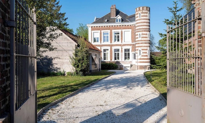 Aire-sur-la-Lys Apartment | L'appartement de la Tour - Gentilhommière - Cosy